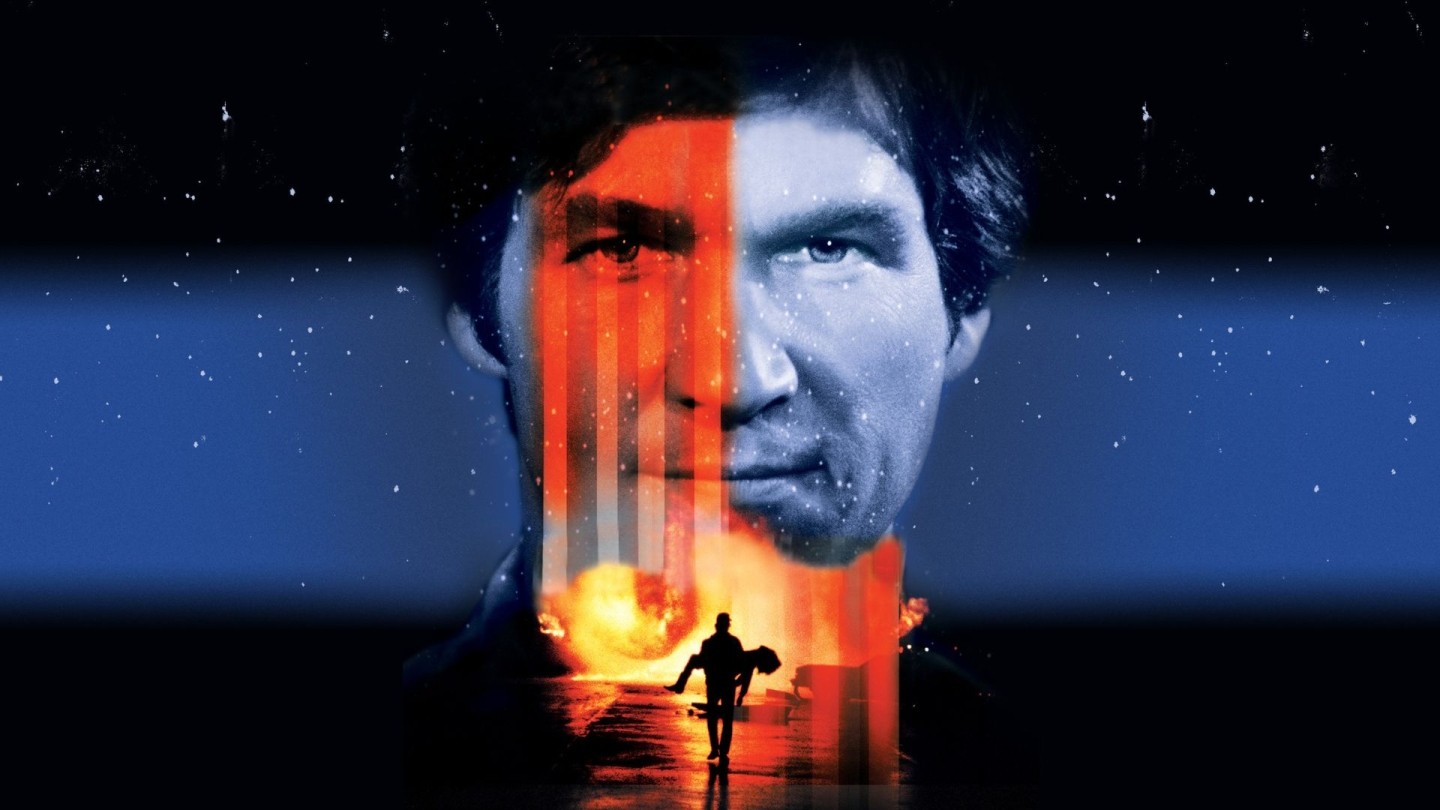 Jeff Bridges in Starman with his face in the background and carrying a women in the foreground