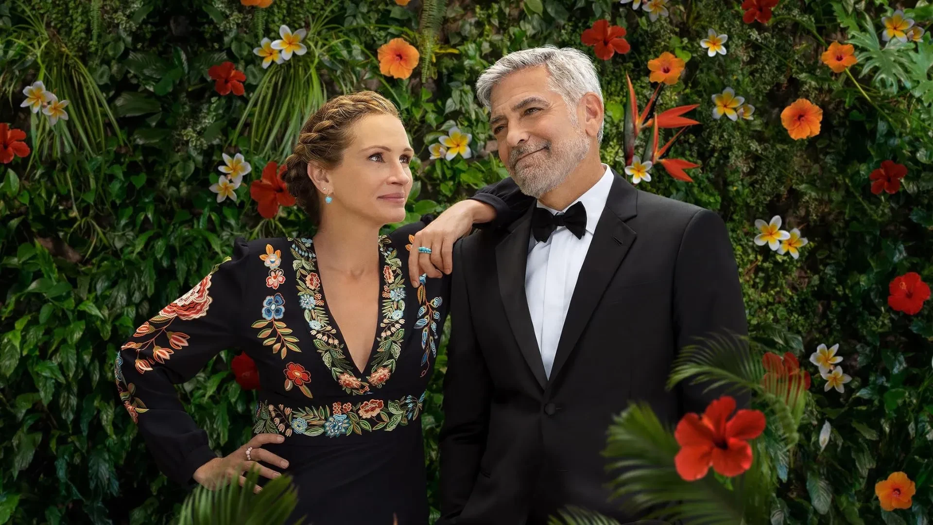 George Clooney and Julia Roberts in Tickets to Paradise