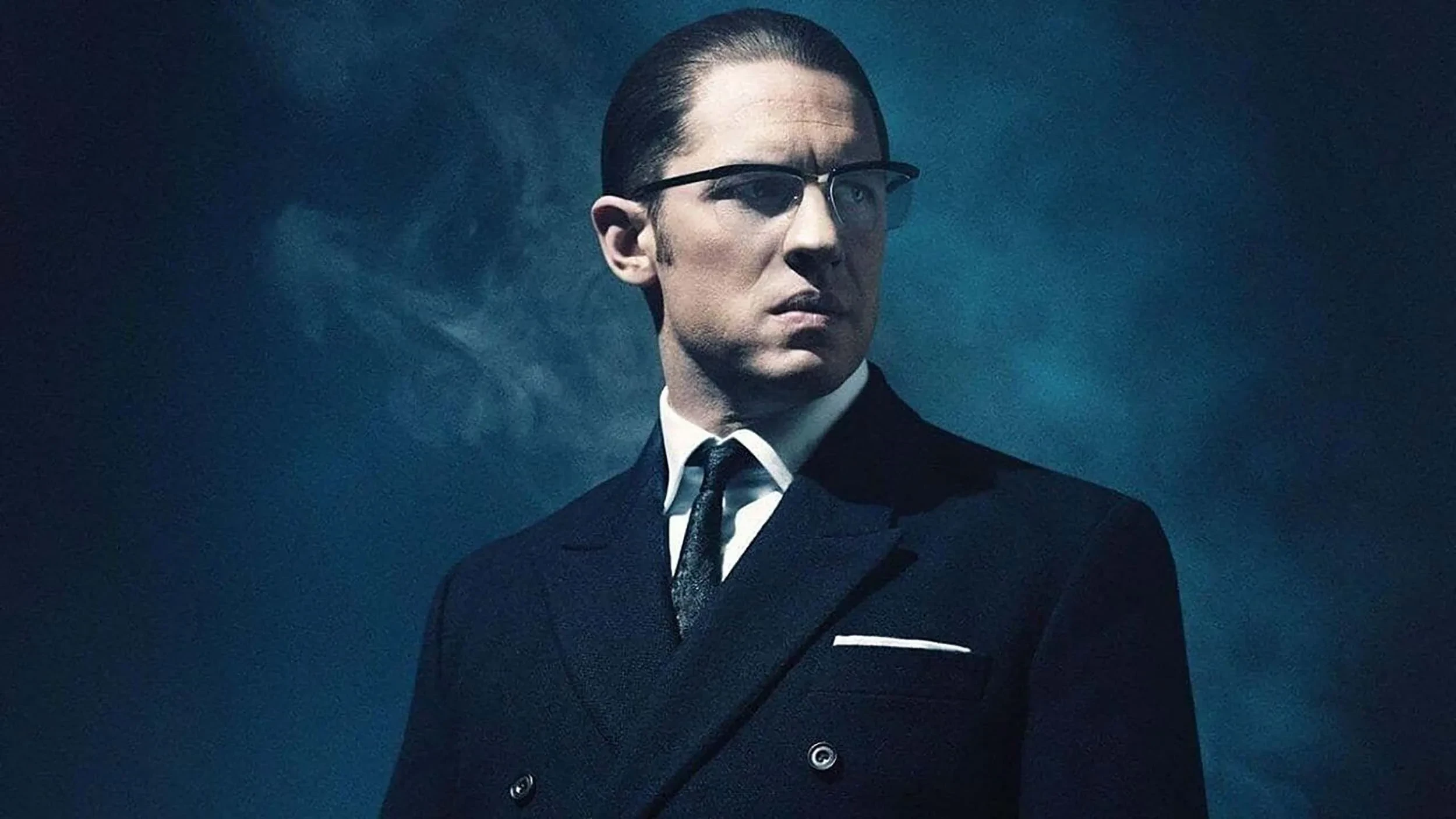 Tom Hardy in Legend