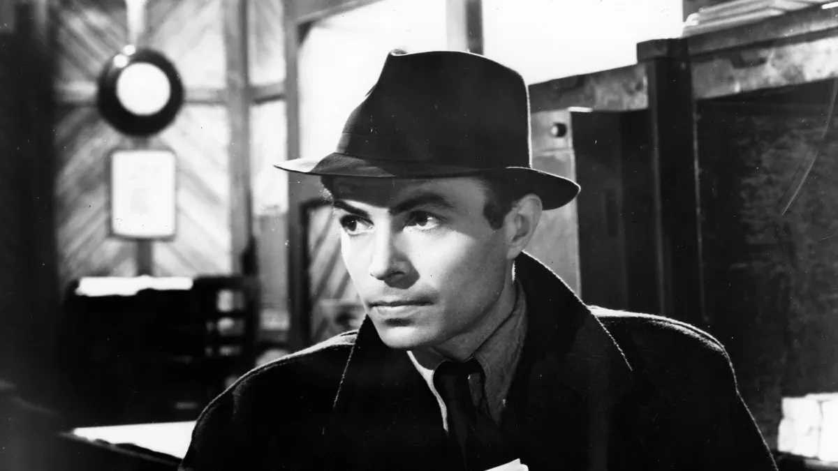 A film still from the 1947 film noir Odd Man Out, featuring James Mason as Johnny McQueen