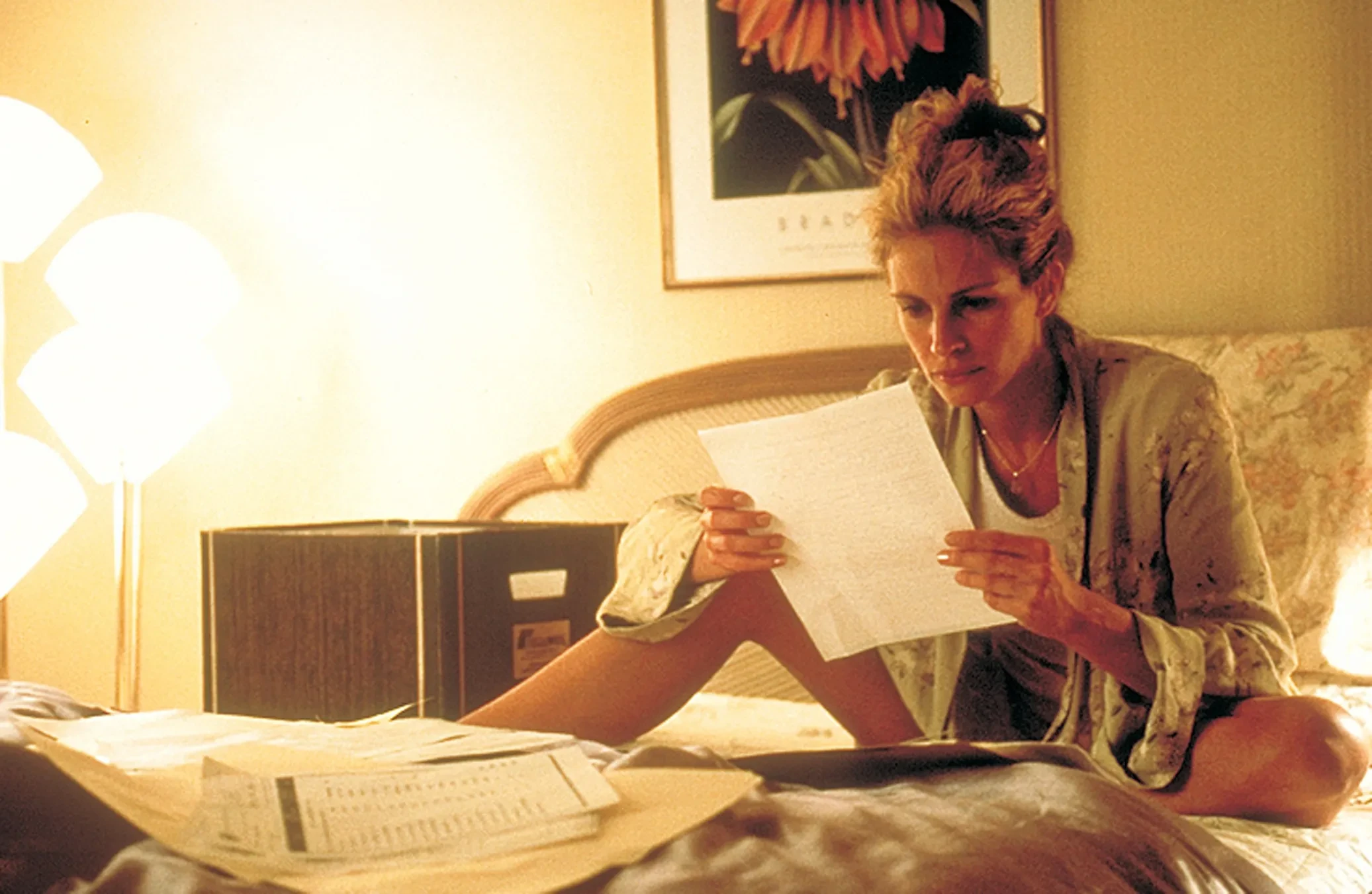 A film still from the 2000 biographical drama Erin Brockovich, featuring Julia Roberts in her Oscar-winning role as Erin Brockovich